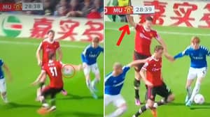 Harry Maguire Appeared To Appeal For Handball On His OWN Teammate In Man United Loss