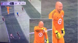 Brad Guzan Chats To Commentary Team Via Earpiece And Microphone vs Juventus 