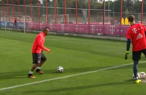WATCH: Arturo Vidal Pulls Off Daft Trick Shot in Bayern Training
