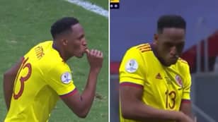 Yerry Mina Celebrates Penalty In The Middle Of A Shoot Out