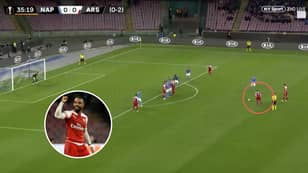Alexandre Lacazette Scores Stunning 30-Yard Free-Kick For Arsenal Against Napoli