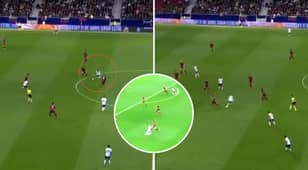 Lionel Messi Glides Past Venezuela Players With His Incredible Dribbling Skills