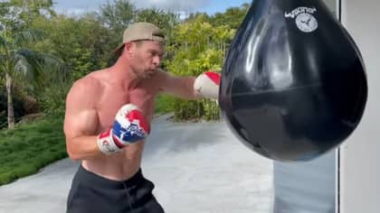 Chris Hemsworth Is In Ridiculous Shape Ahead Of Extraction 2