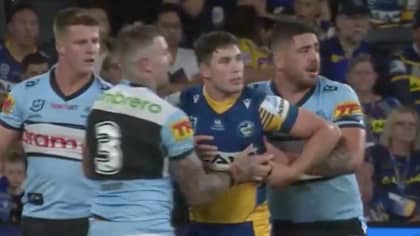 Heart-Warming Moment Cronulla Sharks Players Hold Up Concussed Mitch Moses To Stop Him Falling Over