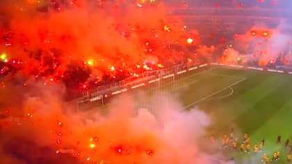 Welcome To Hell: 42,000 People Turn Galatasaray Training Into Fire Pit 