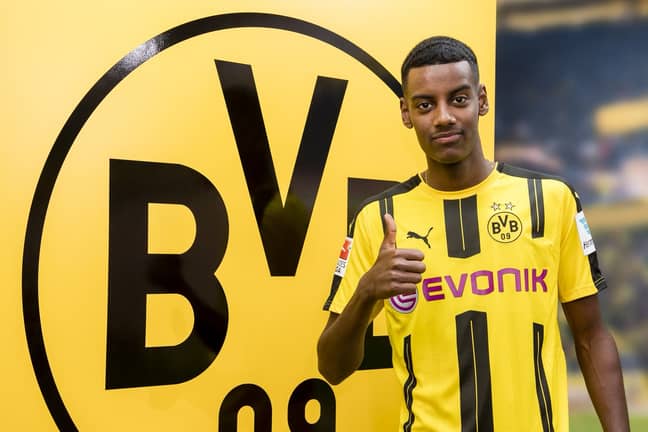 Isak secured a big move to German giants Borussia Dortmund for €9m in 2017
