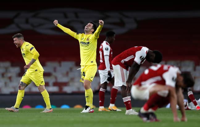 Arsenal players dejected whilst Villarreal players celebrate at full time. Image: PA Images