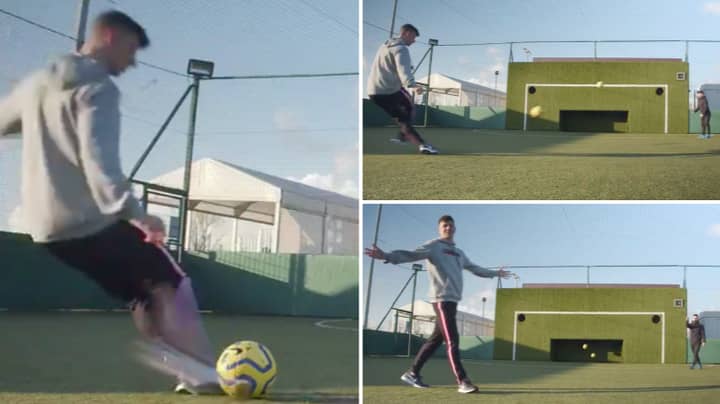Mason Mount Pulls Off Skill Shot So Outrageous That People Don't Think It's Real 