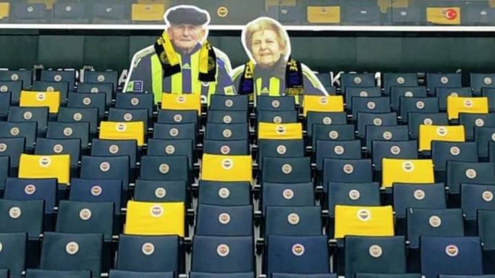 Fenerbahce Play Tribute To Couple Who Passed Away