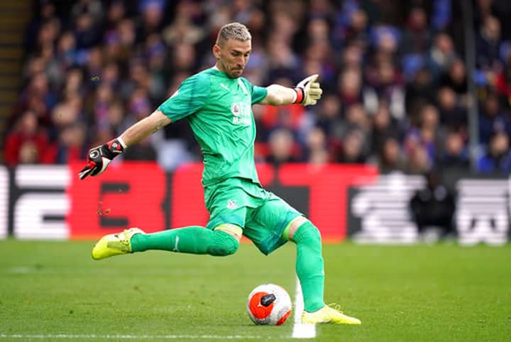 Vicente Guaita Saves Upset Child After Being Bullied For Wearing A Crystal Palace Kit
